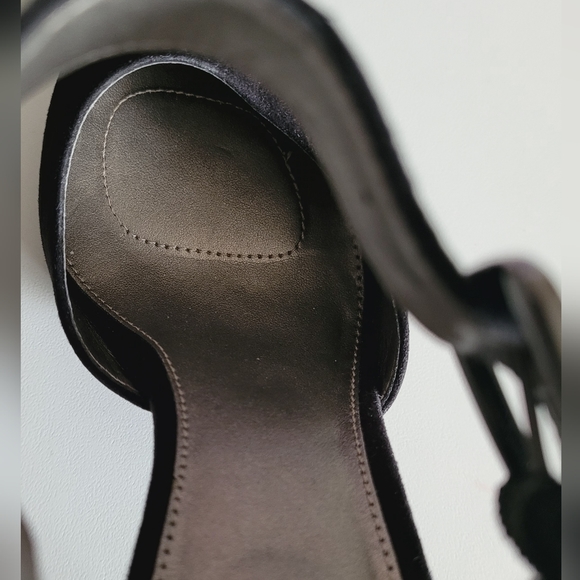 Kelly&Katie Suede Heels - Picture 6 of 11